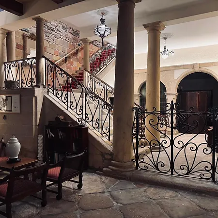 Palacio Pampinot Отель Хондаррибиа