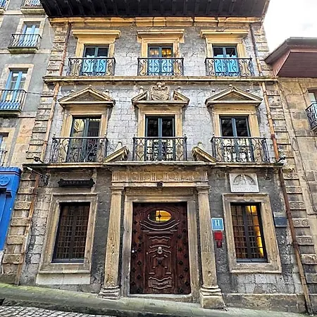 Palacio Pampinot * Hondarribia